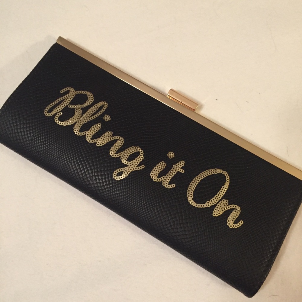 International Concepts Statement Clutch